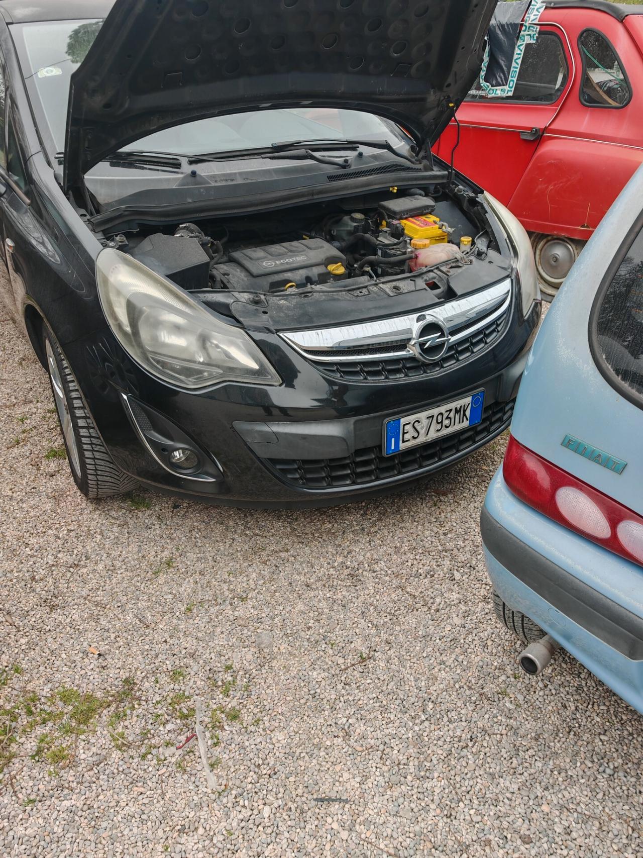 Opel Corsa 1.2 5 porte Sport