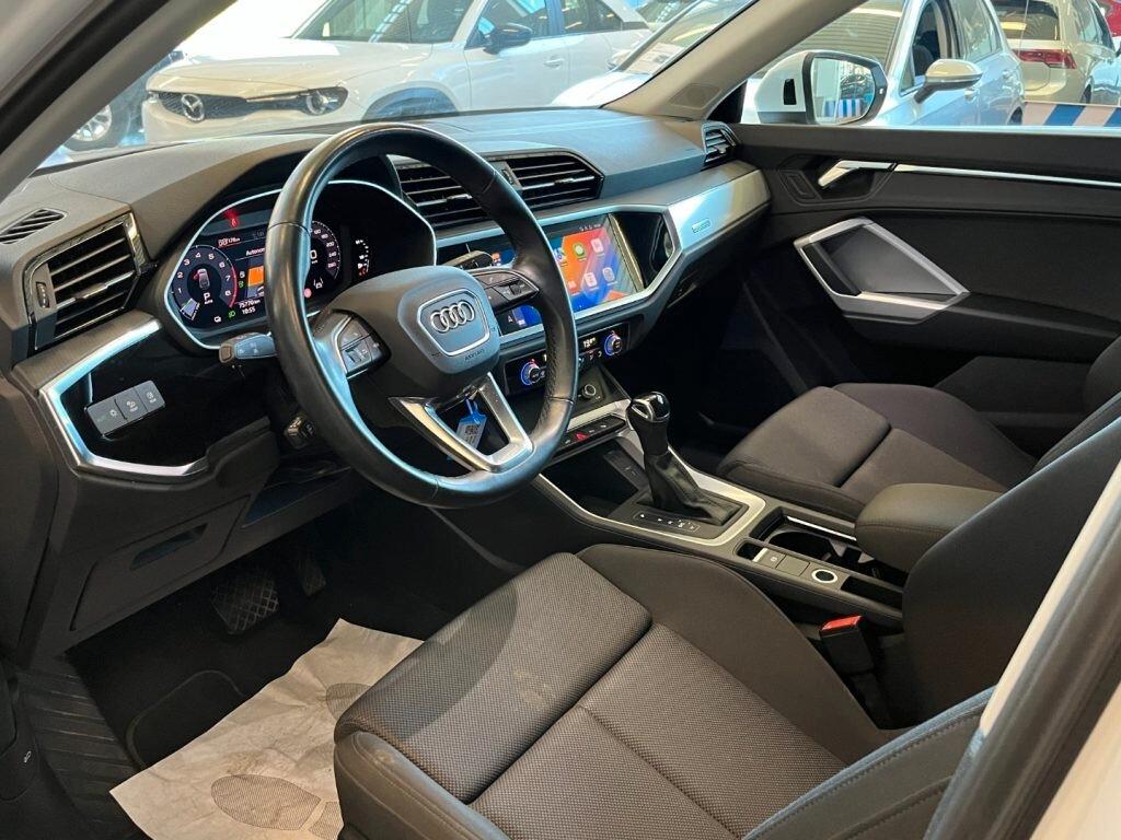 Audi Q3 a