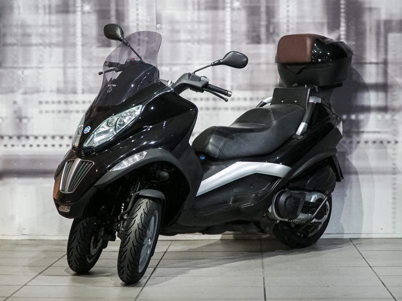 Piaggio MP3 400