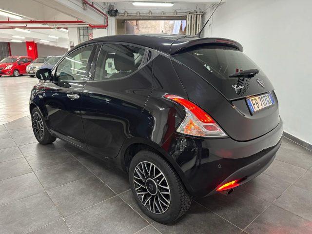 LANCIA Ypsilon 1.2 69 CV 5 porte GPL Ecochic 30th Anniversary