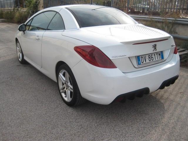 Peugeot 308 2.0 HDi 136CV CC aut. Féline