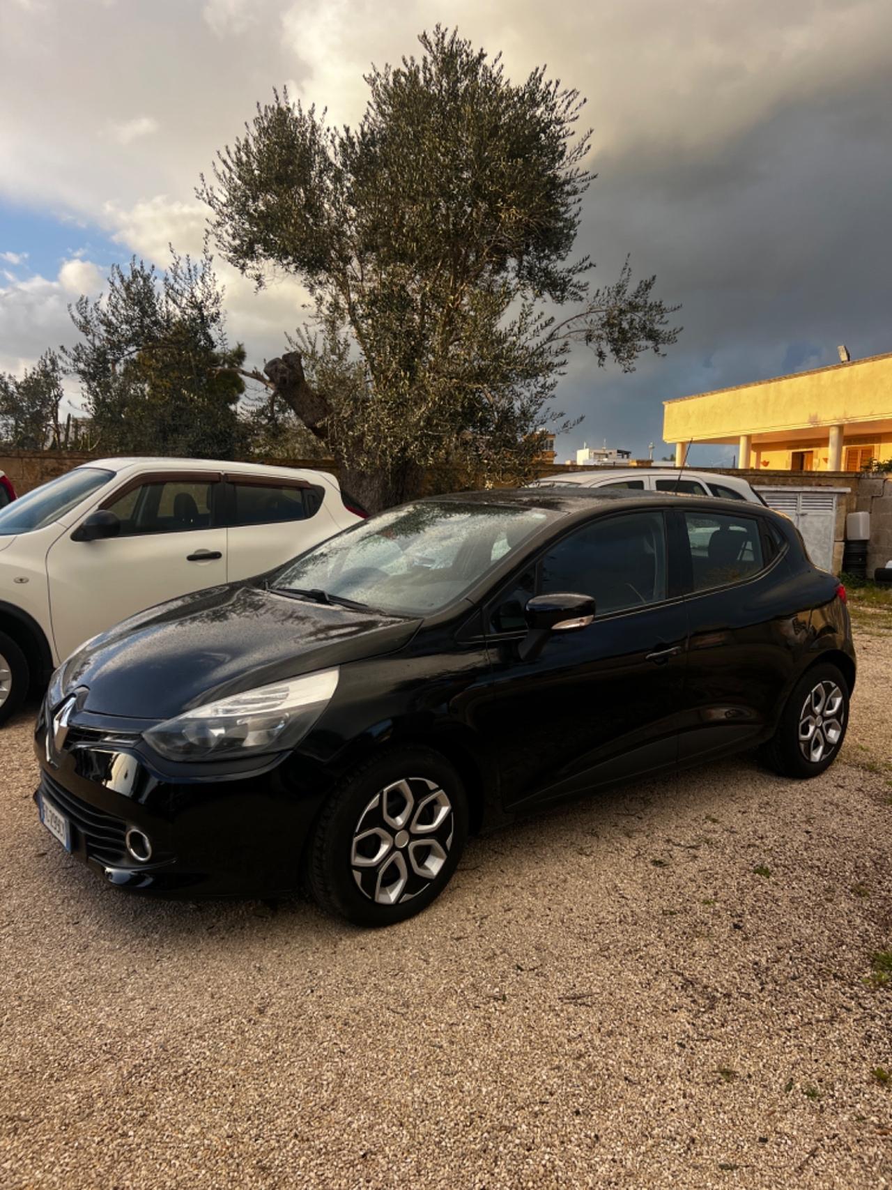 Renault Clio dCi 8V 75CV Start&Stop 5 porte km 80000 ufficiali !!