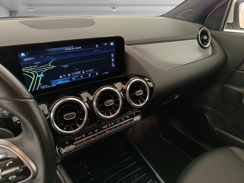 Mercedes GLA 180 180 D Sport Plus 8G-DCT