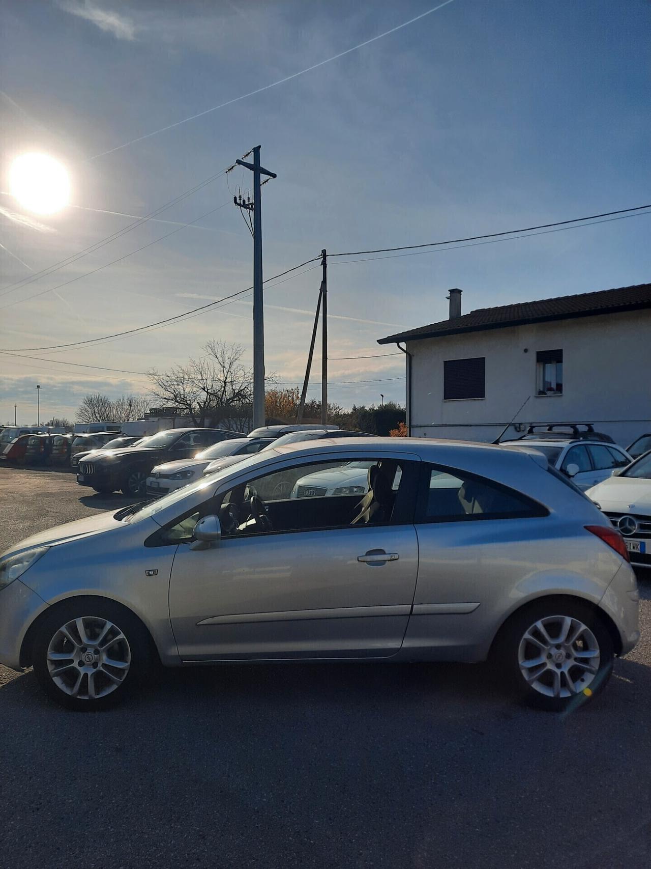 Opel Corsa 1.3 CDTI 90CV 3 porte OK NEOPATENTATI