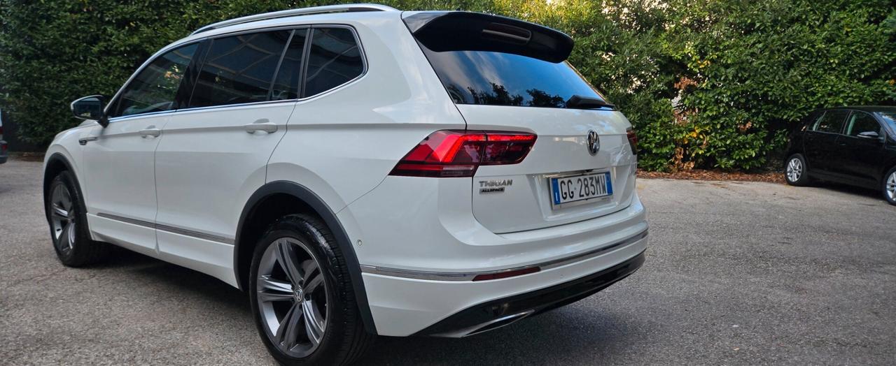 Volkswagen Tiguan Allspace 2.0 TDI SCR DSG R-Line