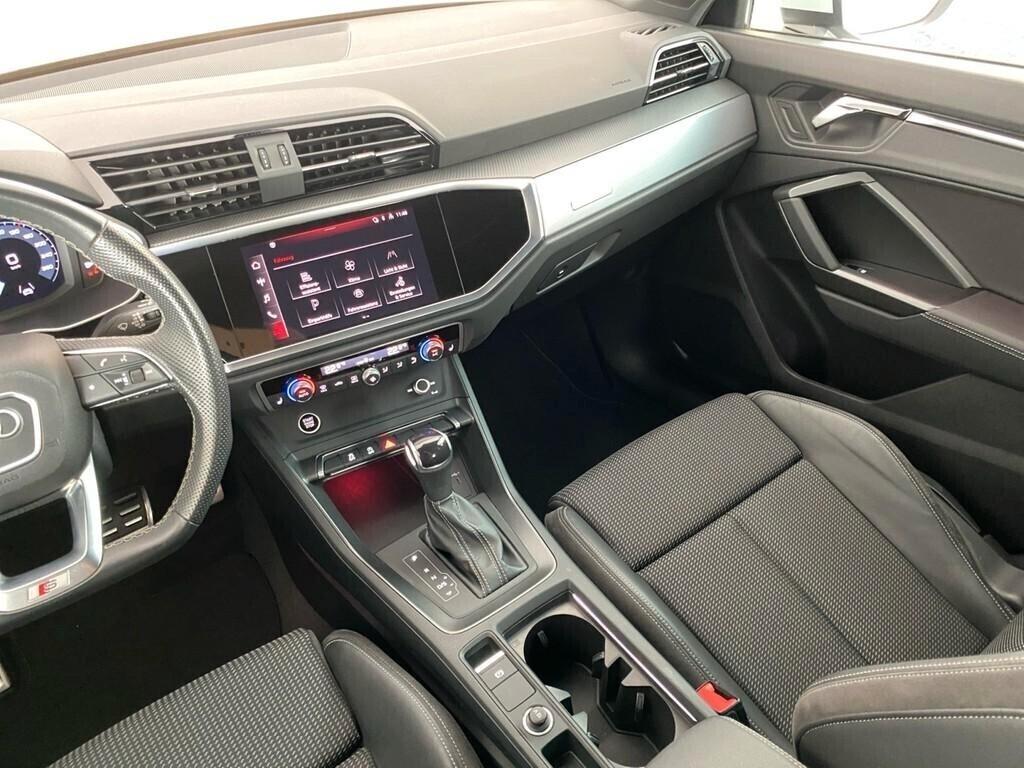 Audi Q3 35 TDI S tronic line edition