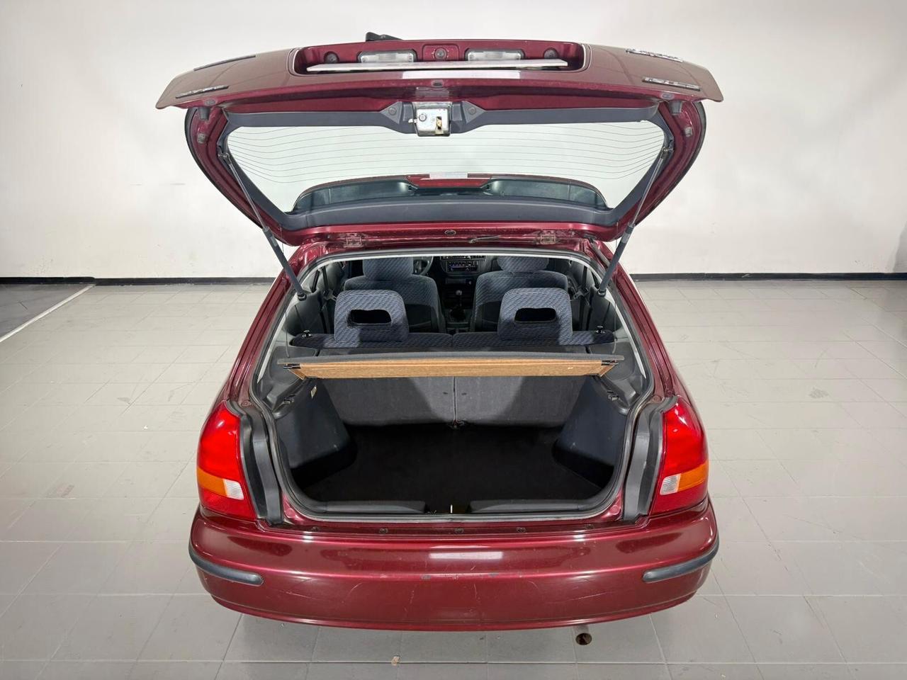 Honda Civic 1.5i 16V V-TEC cat 3 porte LS