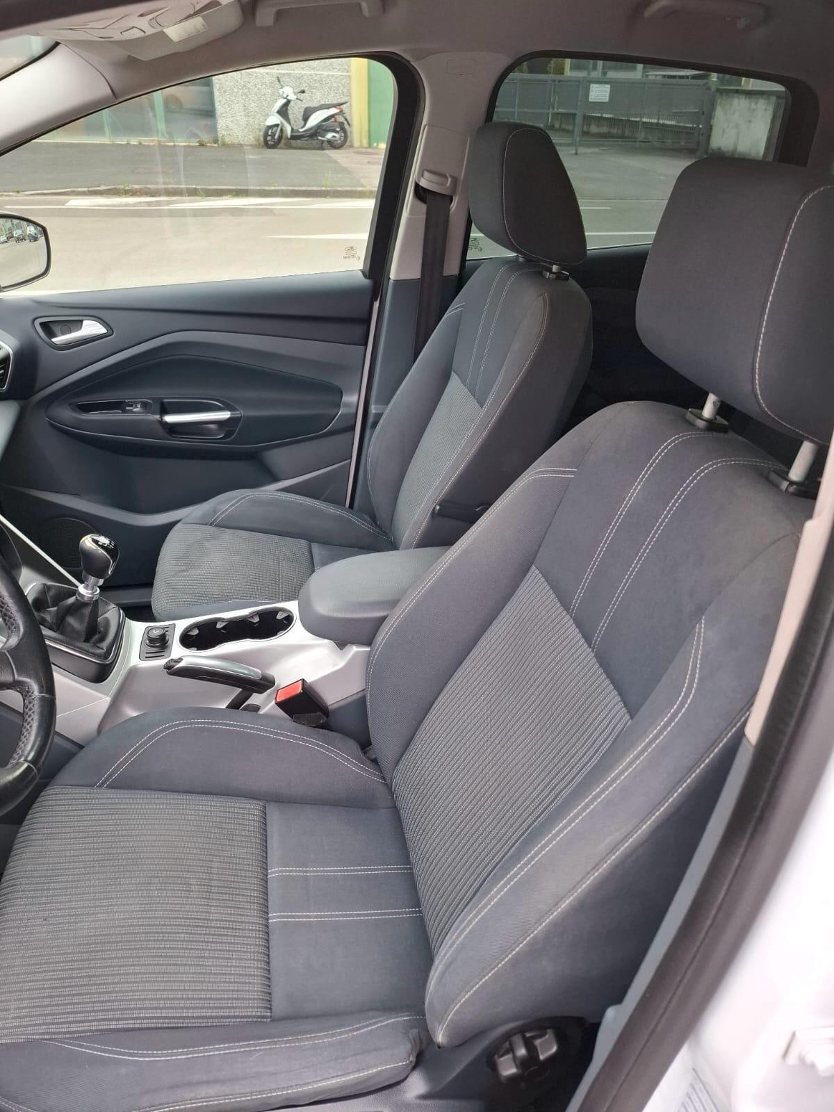 Ford C-Max 1.6 TDCi 115CV Titanium