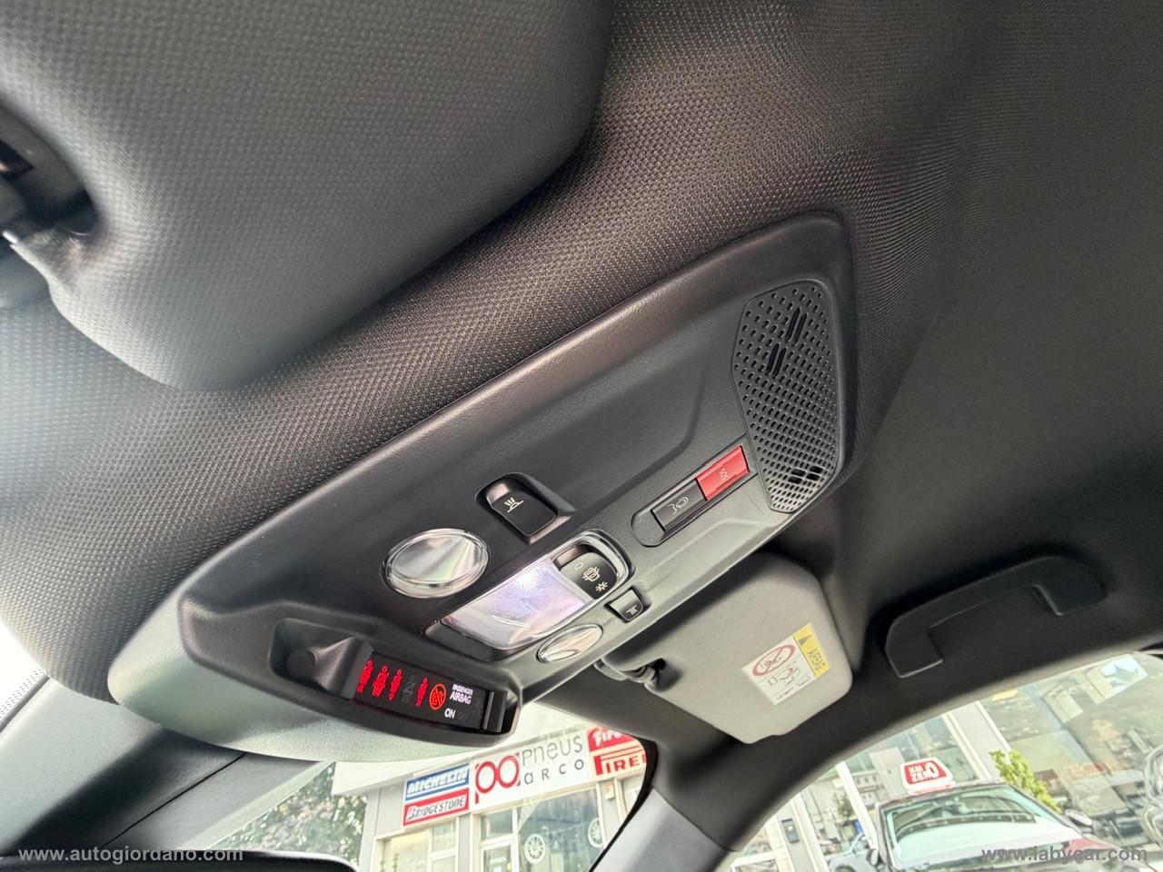 PEUGEOT 2008 PureTech 100 S&S Allure