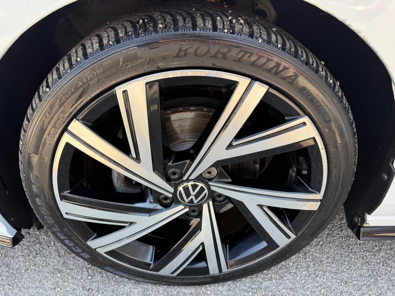 Volkswagen Golf 2.0 TDI 150 CV DSG SCR R-Line Tetto Apri