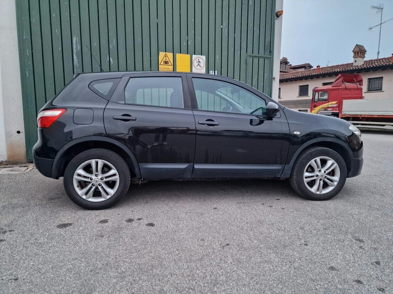Nissan Qashqai 2.0 dCi DPF Tekna