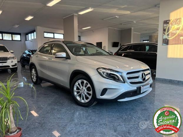 MERCEDES-BENZ GLA 200 CDI Automatic Sport Tetto