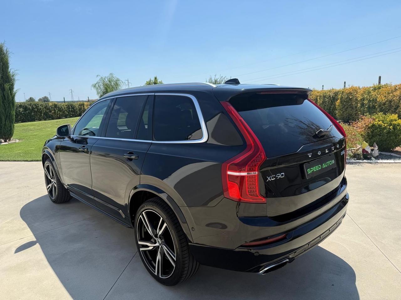 Volvo XC90 D5 AWD R-DESIGN 7 posti