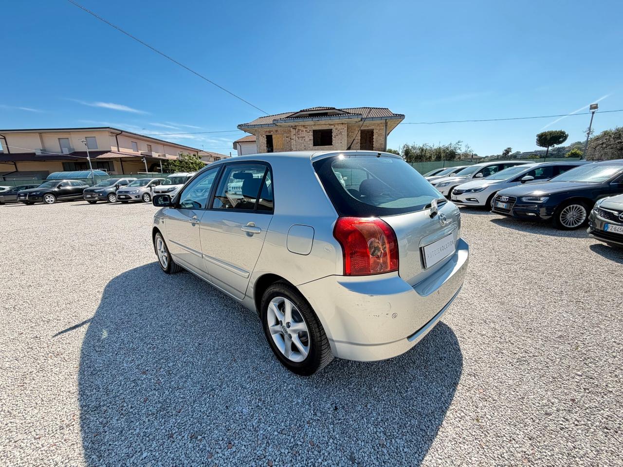 Toyota Corolla 1.4 D-4D 90 cv 5 p automatica 284.610 km