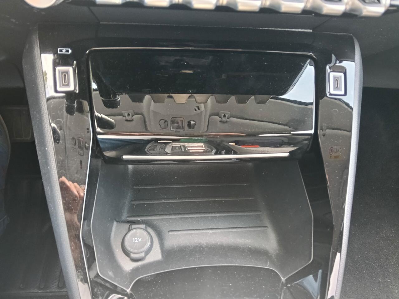 Peugeot 208 Hybrid 100 e-DCS6 Allure 2025