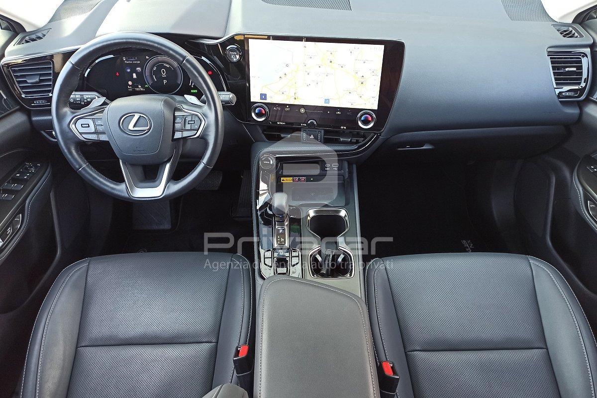 LEXUS NX 450h Plug-in 4WD Premium +