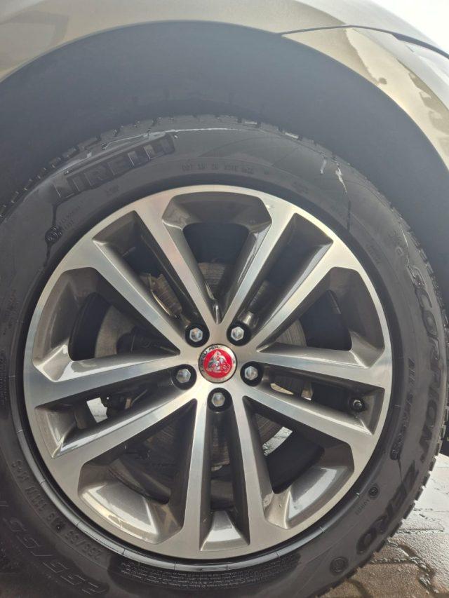 JAGUAR F-Pace 2.0 D 240 CV AWD aut. R-Sport