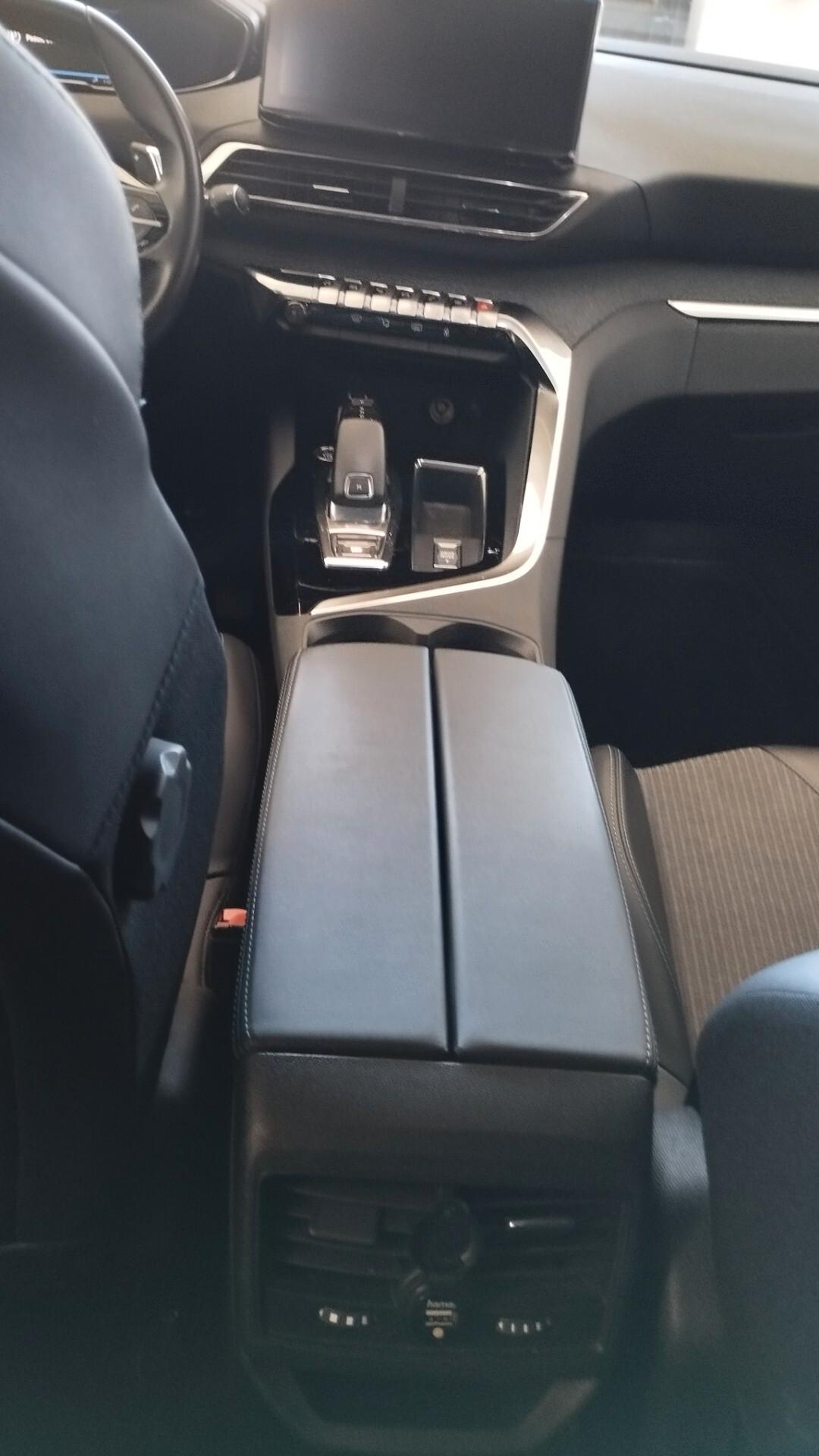 Peugeot 3008 BlueHDi 130 S&S EAT8 GT