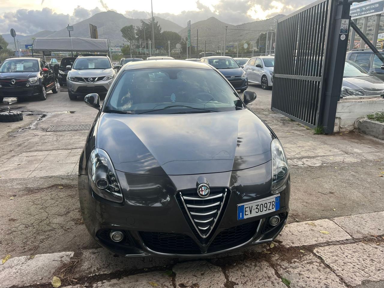Alfa Romeo Giulietta 1.6 JTDm-2 105 CV Exclusive