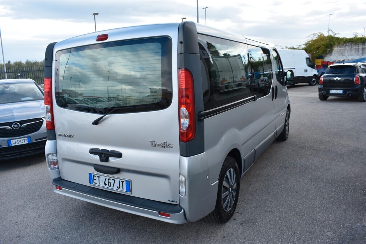 Renault Trafic 9P. L2 Cambio Automatico