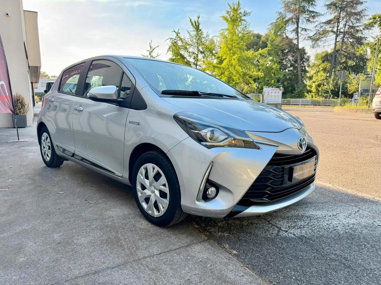 Toyota Yaris 1.5 Hybrid 5 porte Cool