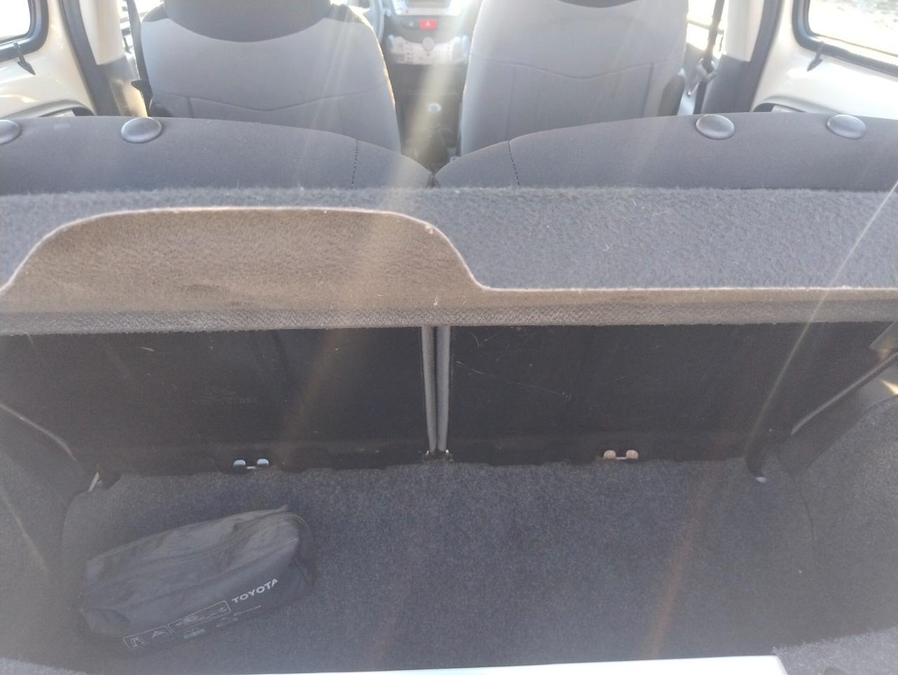 Toyota Aygo 1.0 12V VVT-i 5 porte Cool Soda Connect