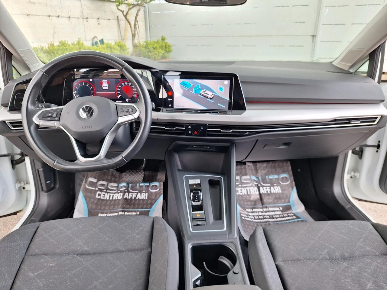 Volkswagen Golf 1.0 eTSI EVO DSG Life