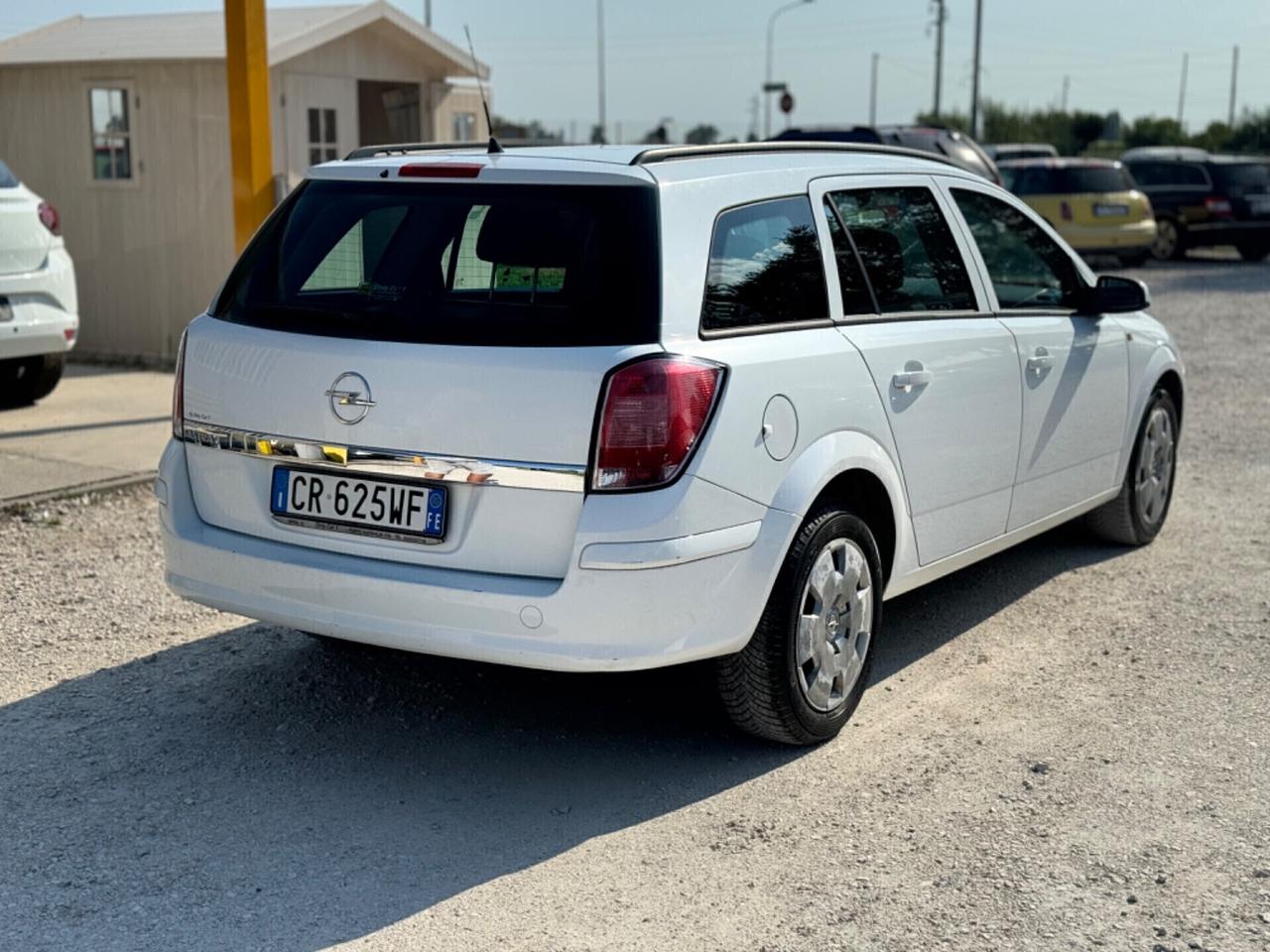 Opel Astra 1.4 Benzina 05 ok neo patentati