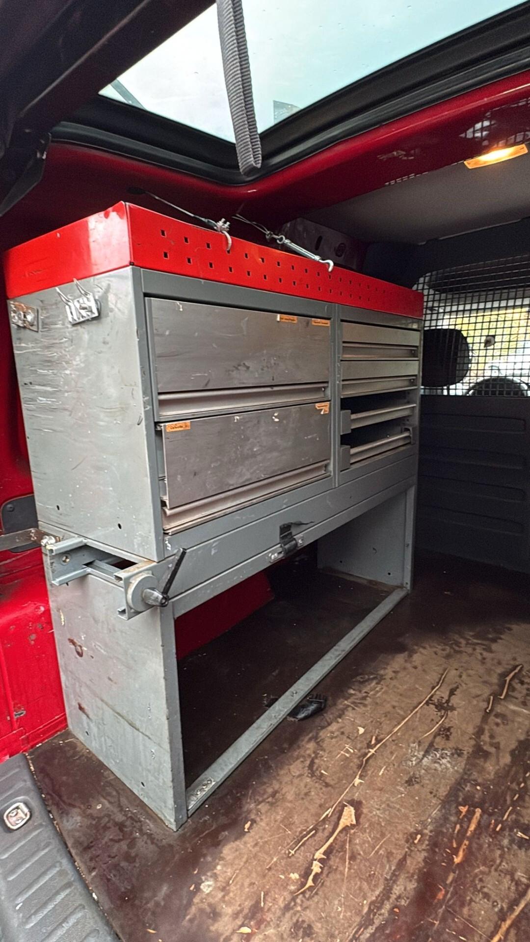 Volkswagen Caddy 2.0 Ecofuel 3p. Economy Van