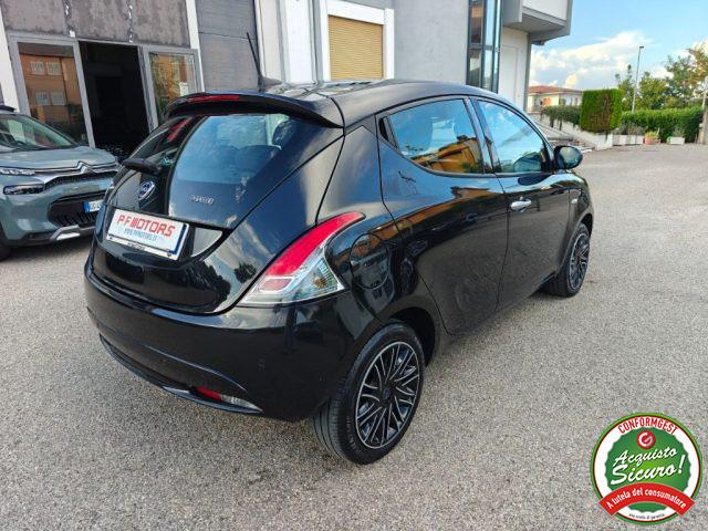 LANCIA Ypsilon 1.0 FireFly 5 porte S&S Hybrid Gold