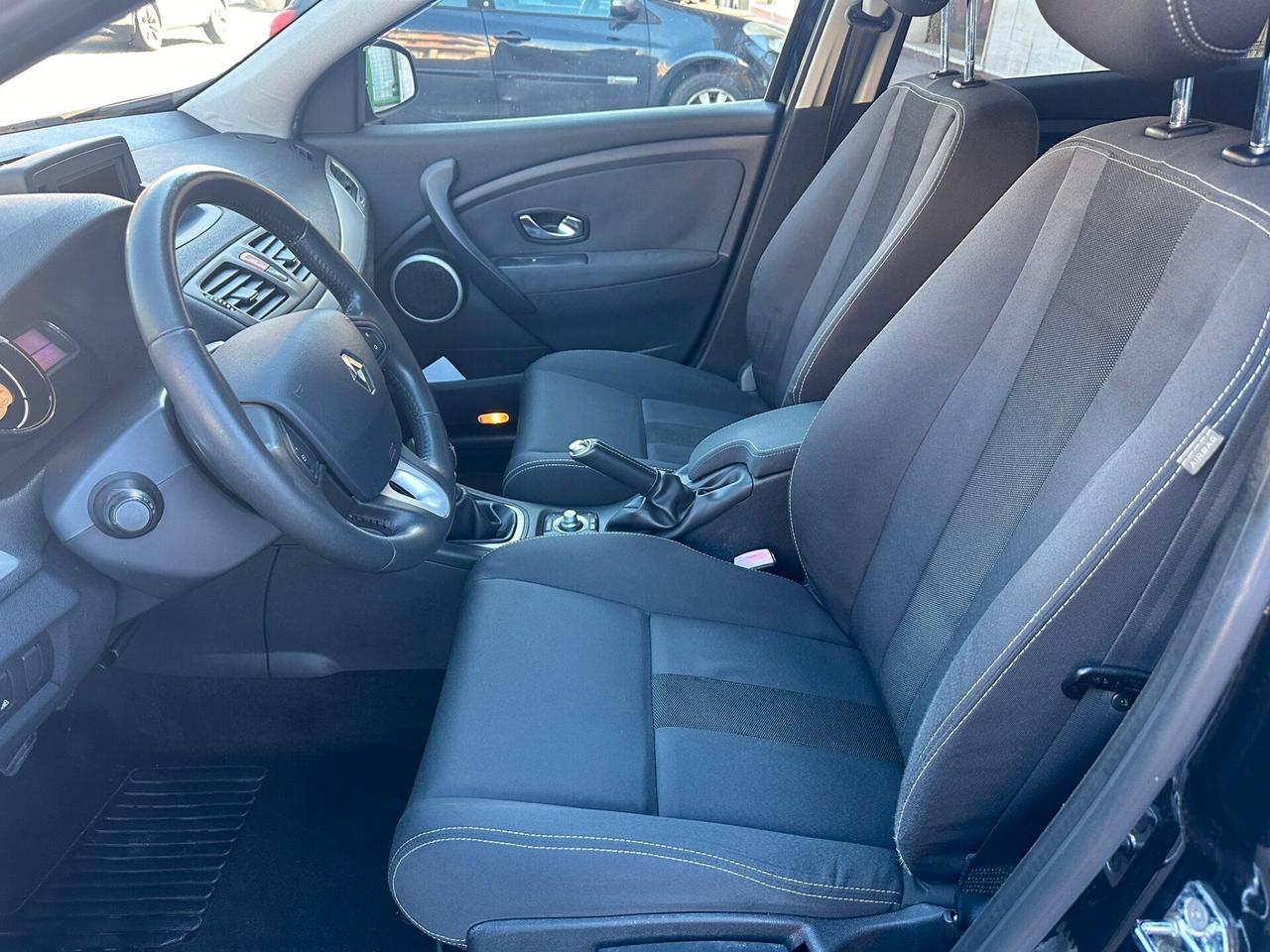 Renault Megane Mégane 1.5 dCi 110CV SporTour Ecobusiness Premium