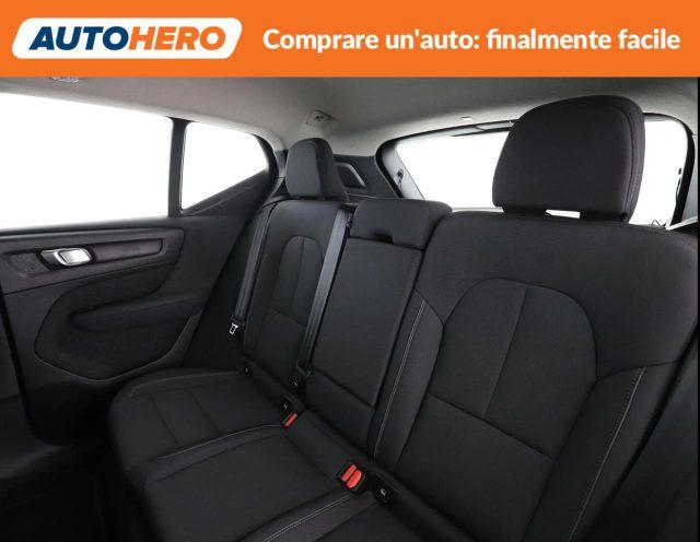 VOLVO XC40 T2 Momentum Pro