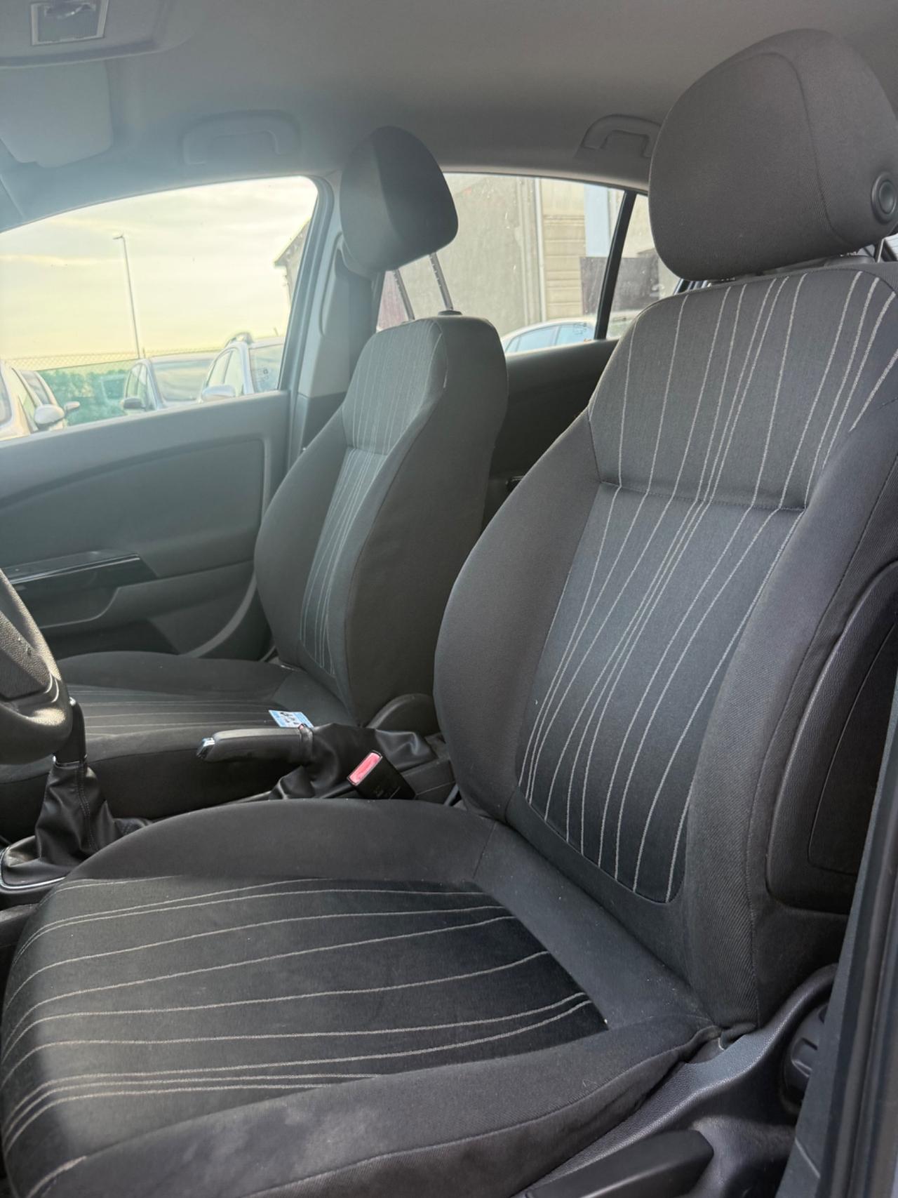 Opel Corsa 1.2 5 porte Cosmo
