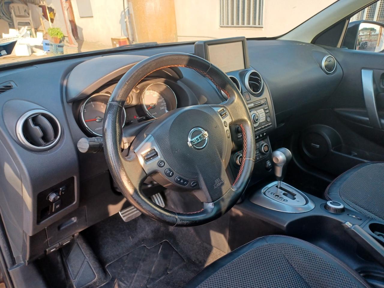 Nissan Qashqai 2.0 dCi n-tec AUTOMATICA 4X4