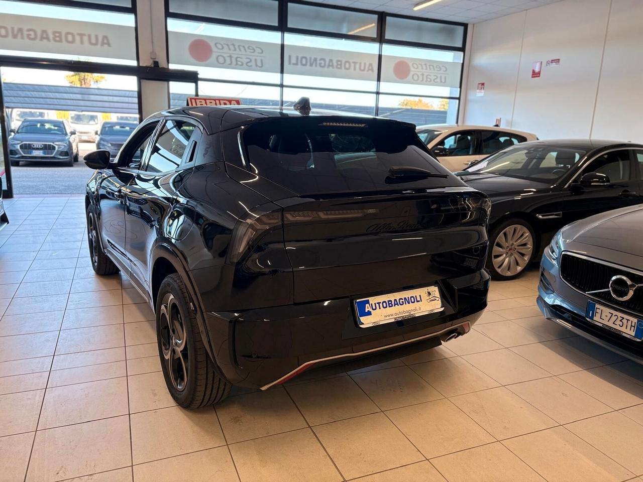 Alfa Romeo Junior INTENSA Hybrid 145 eDCT6 Q4 SPOTICAR