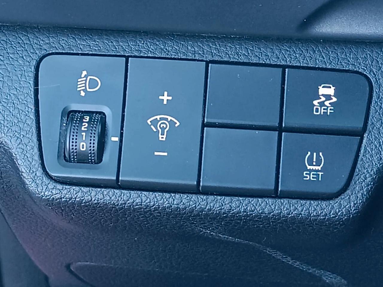 Kia Stonic 1.4 MPI 100 CV Style