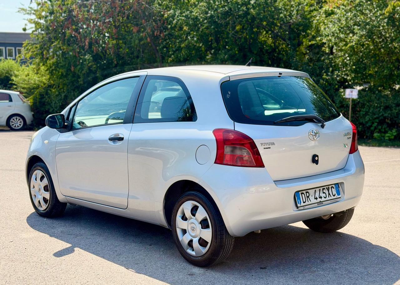 Toyota Yaris 2008 1.0 benzina ok neopatentati garanzia 12 mesi ‘ ok neopatentati