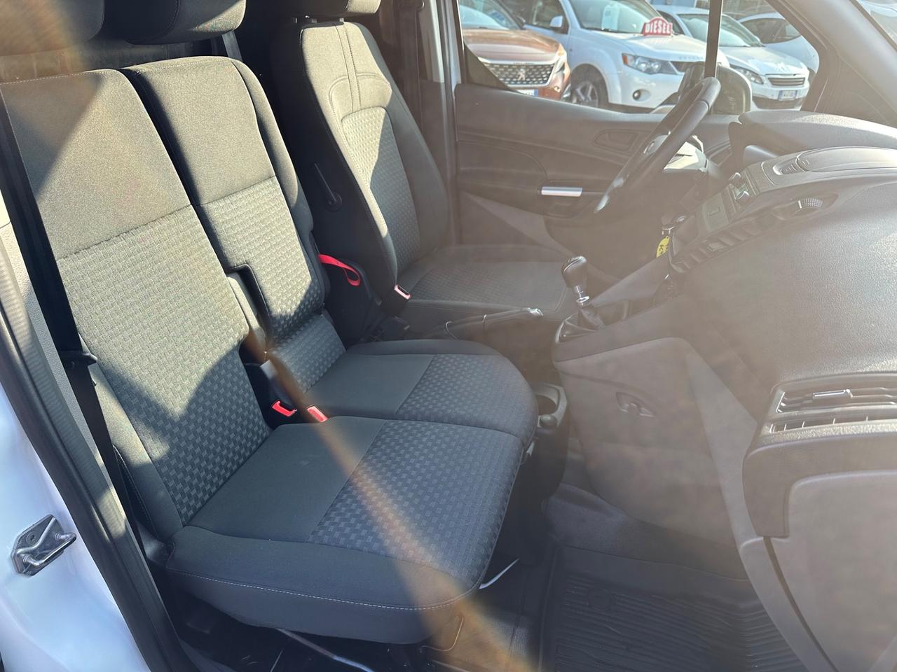 Ford Tourneo Connect 1.5 100 CV Titanium PROBLEMI AL MOTORE