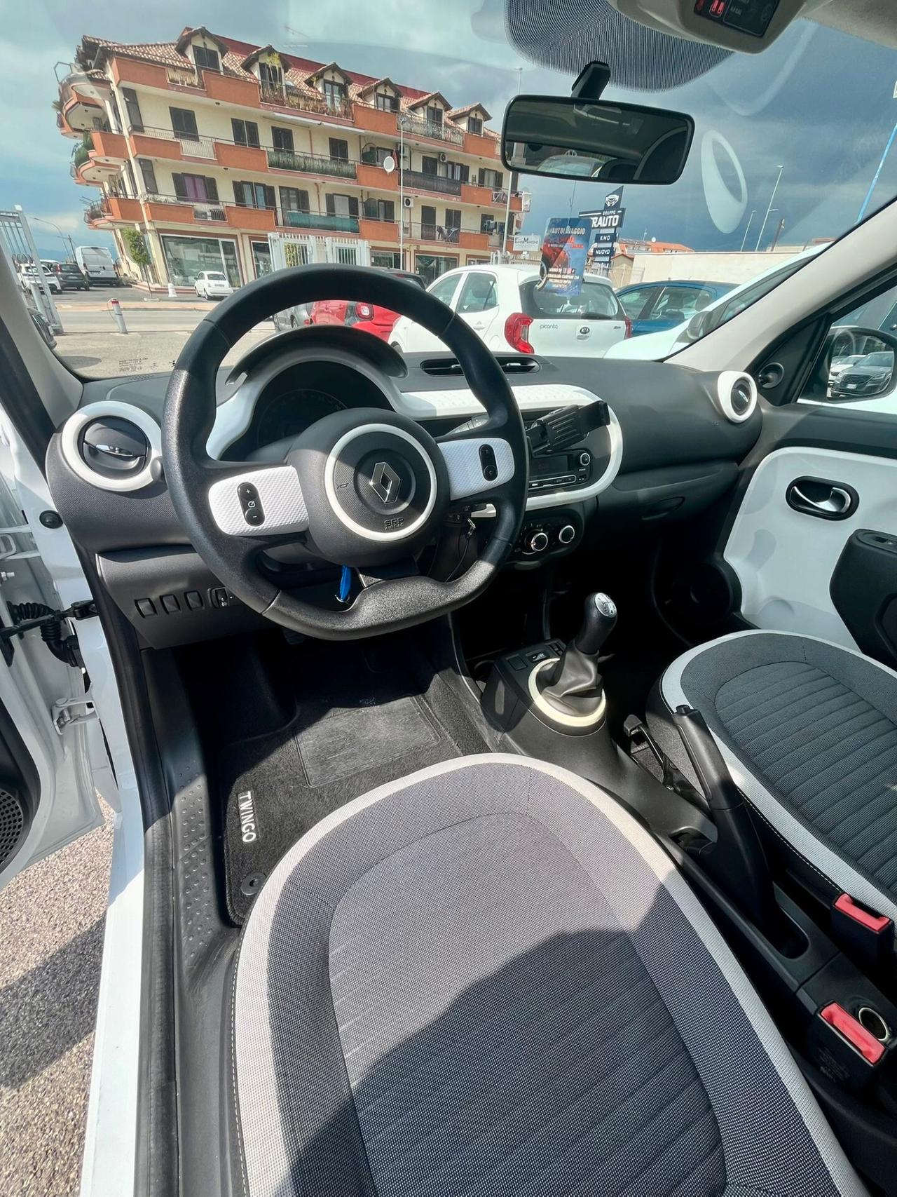 Renault Twingo SCe Lovely