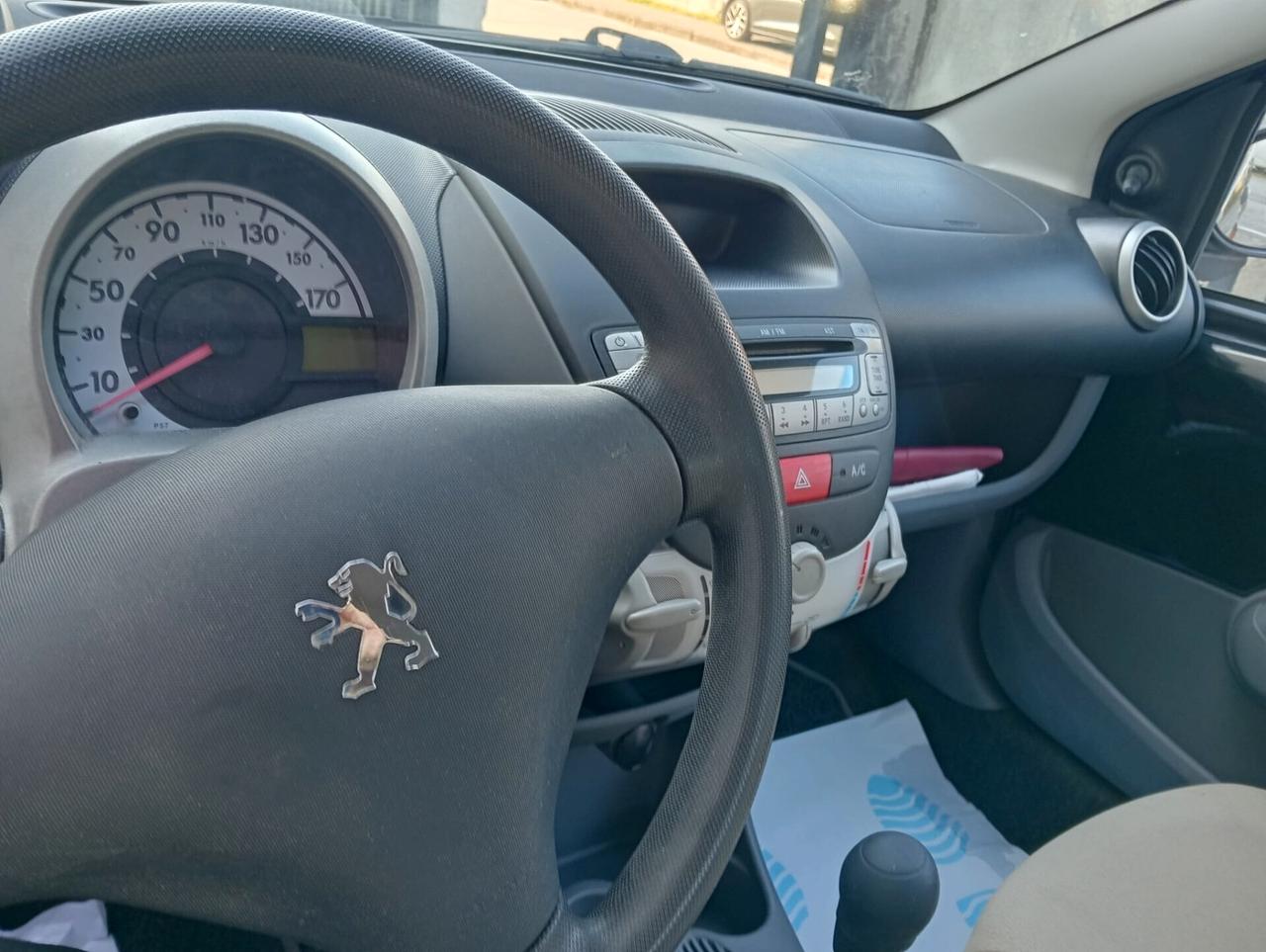 Peugeot 107 1.0 68CV 3p. Sweet Years