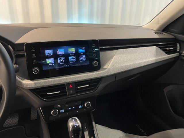 SKODA Kamiq 1.0 TSI DSG Selection TWIN COLOR Camera LED