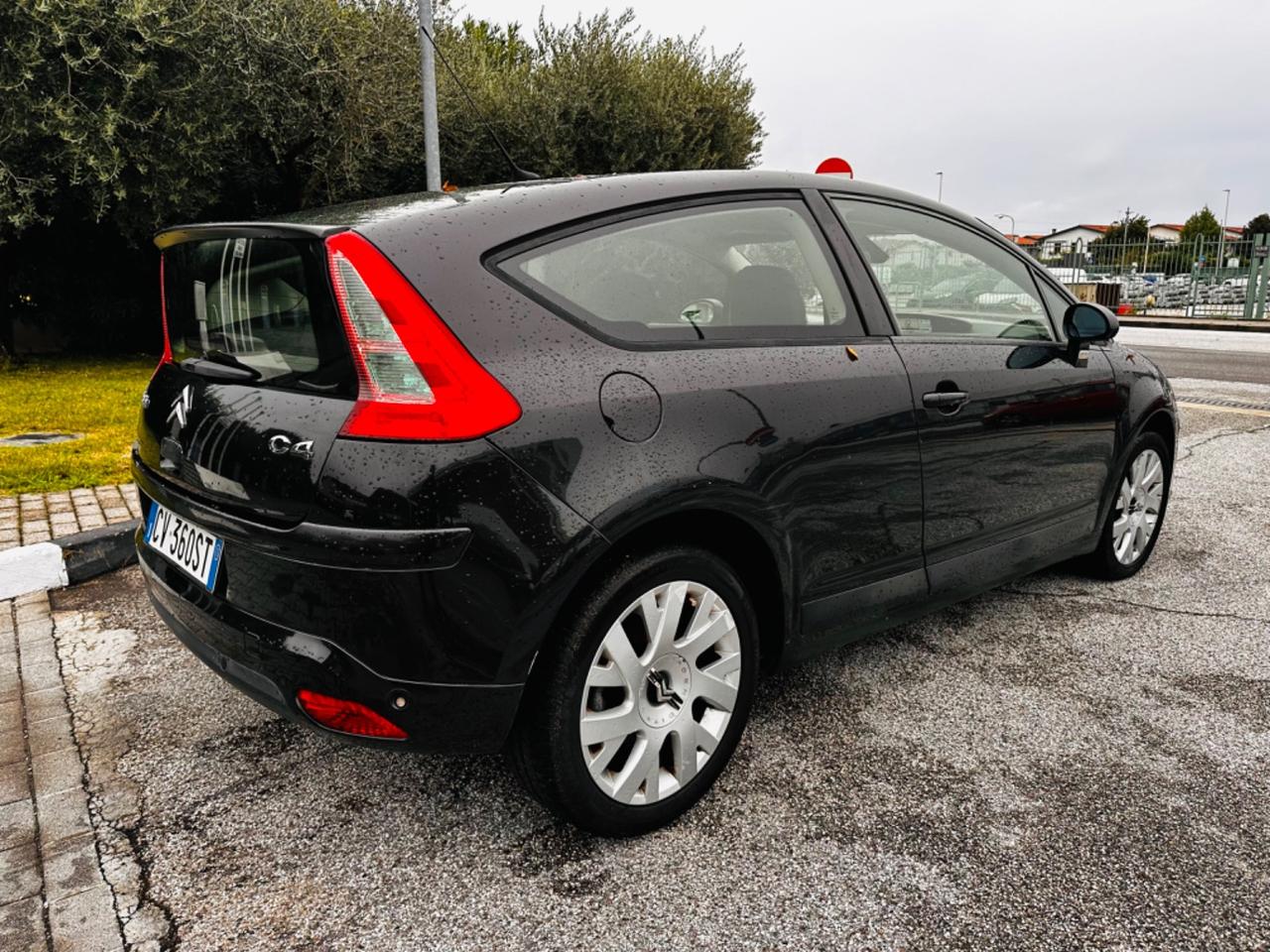 Citroen C4 Coupé 1.6 HDi 110CV FAP VTR