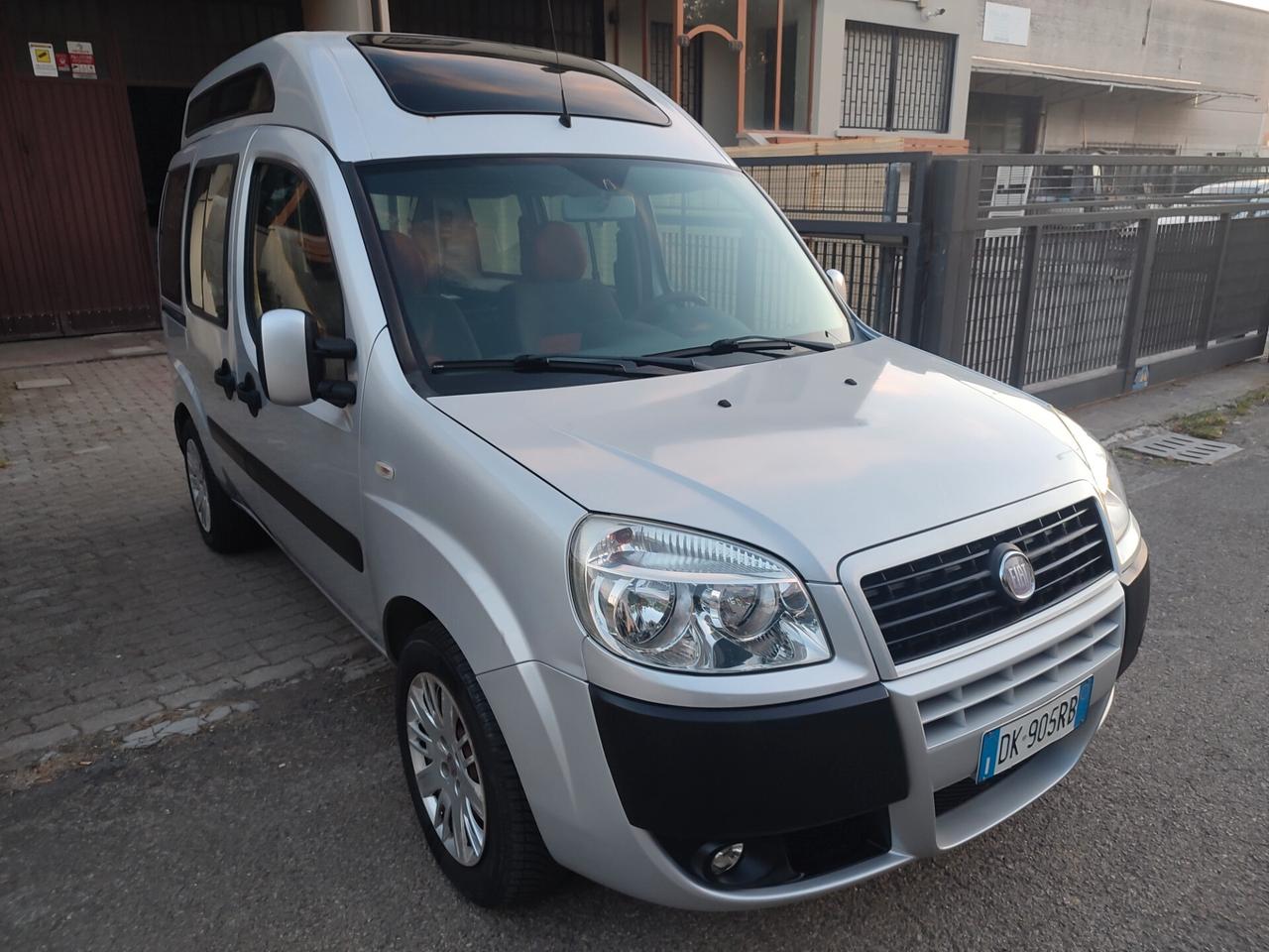 FIAT DOBLO 1.4BENZINA CON PEDANA DISABILI ELETTRICA NUOVO