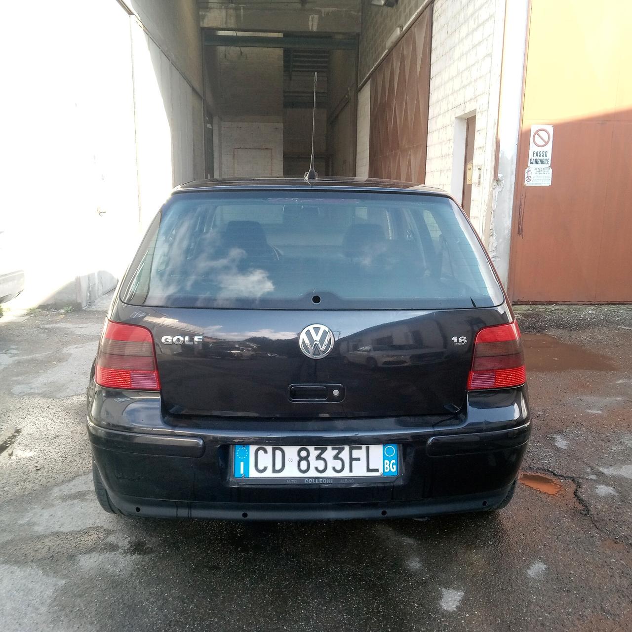 Volkswagen Golf 1.6 16V cat 5 porte Highline