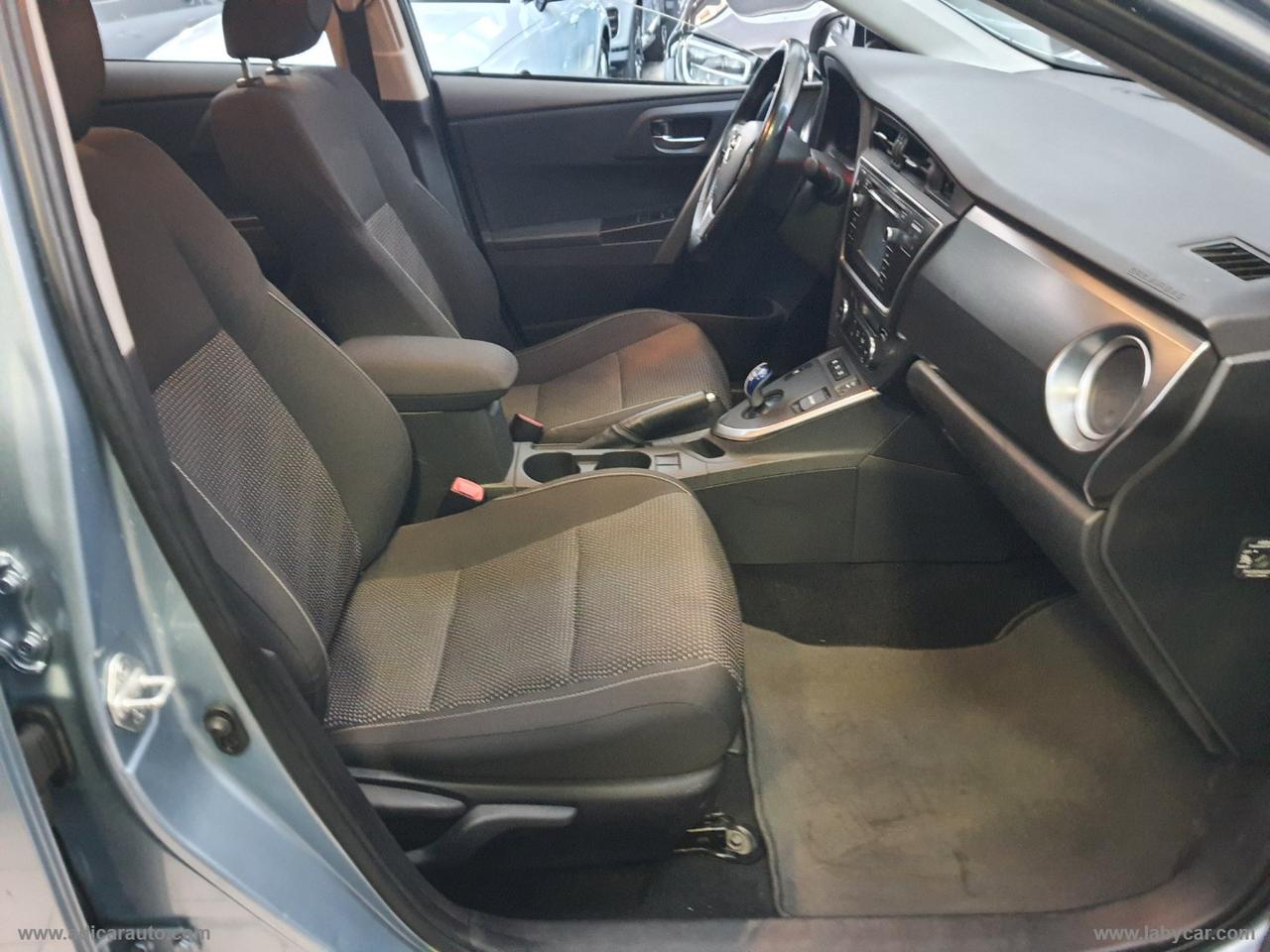 TOYOTA Auris 1.8 Hybrid Lounge