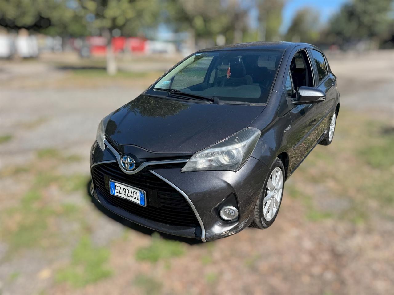 Toyota Yaris 1.5 Hybrid - Automatica -2015