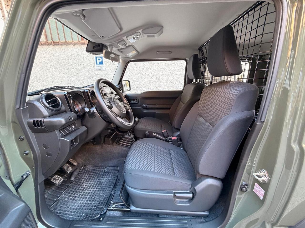 Suzuki Jimny 1.5 5MT ALLGRIP PRO (N1), Pari al Nuovo, Da € 485,00/mese