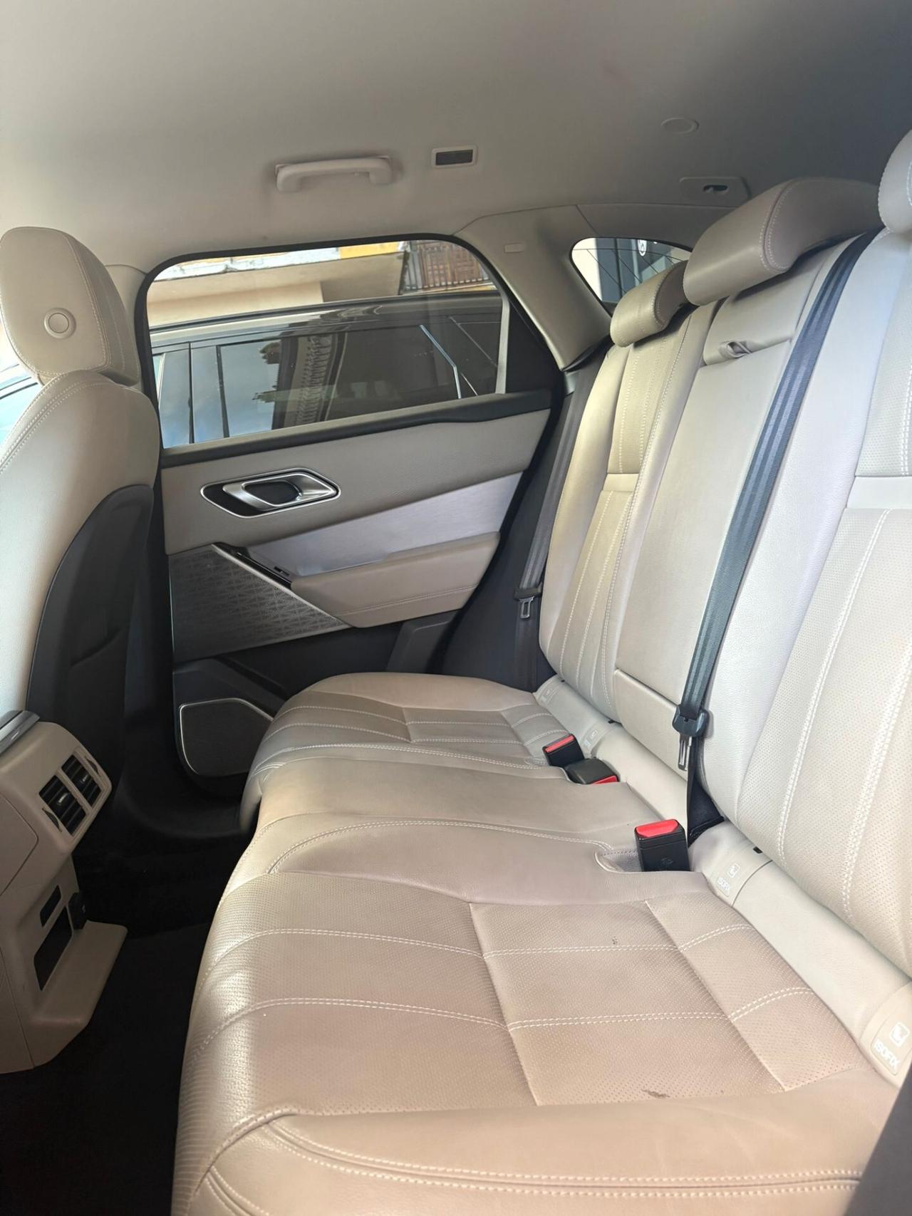 Land Rover Range Velar 2.0D I4 204 CV R-Dynamic SE