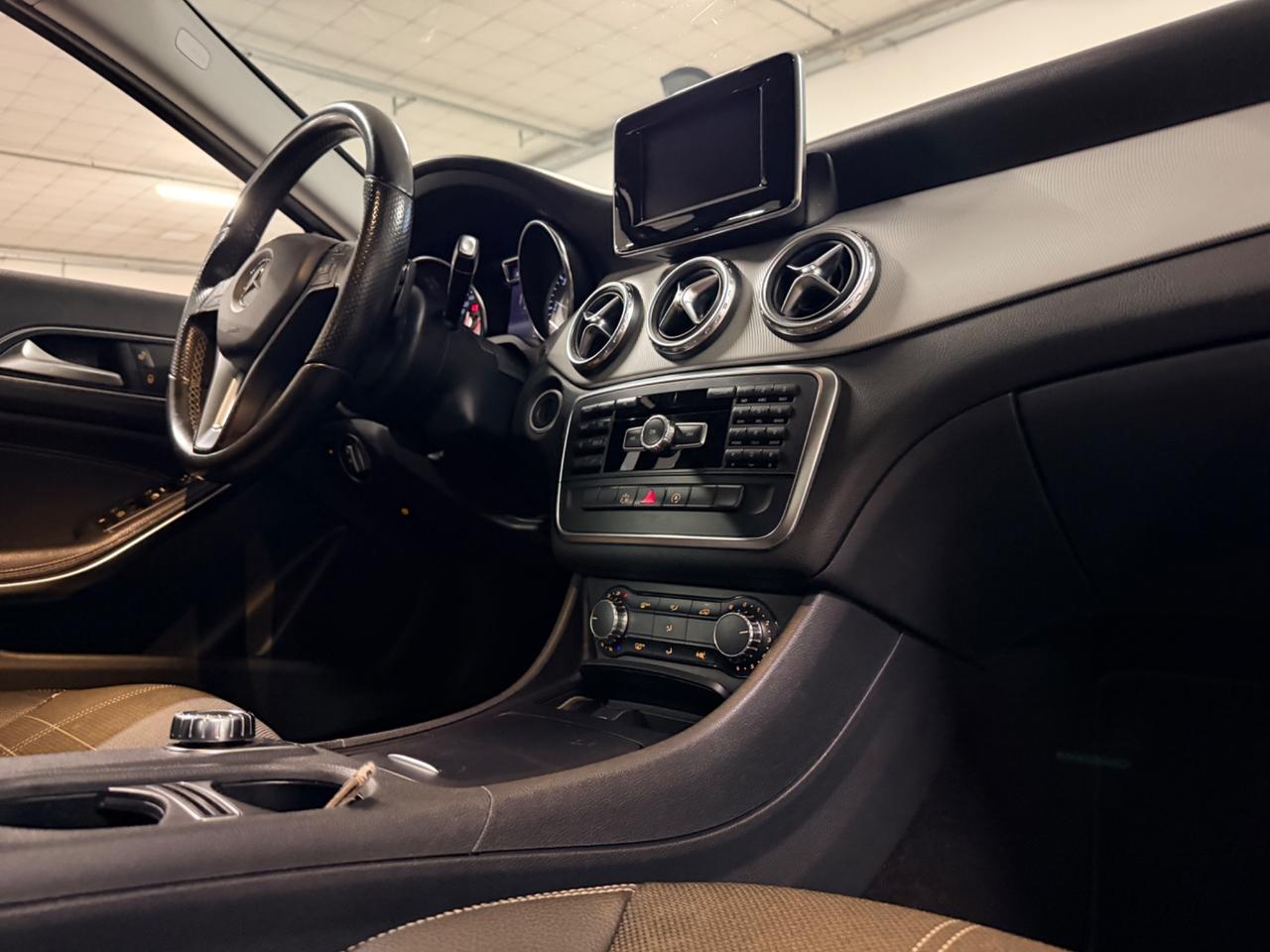 Mercedes-benz GLA 180 d Automatic Sport