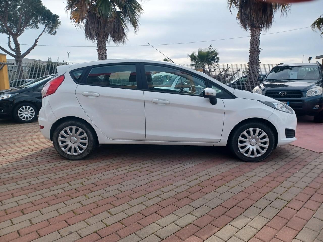 Ford FIESTA 1.5 TDCi 75 Cv Neopatentati